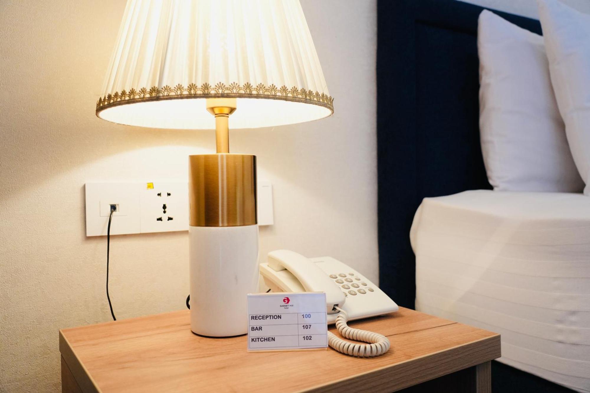 Garnet Mir Hotel Tasjkent Eksteriør bilde